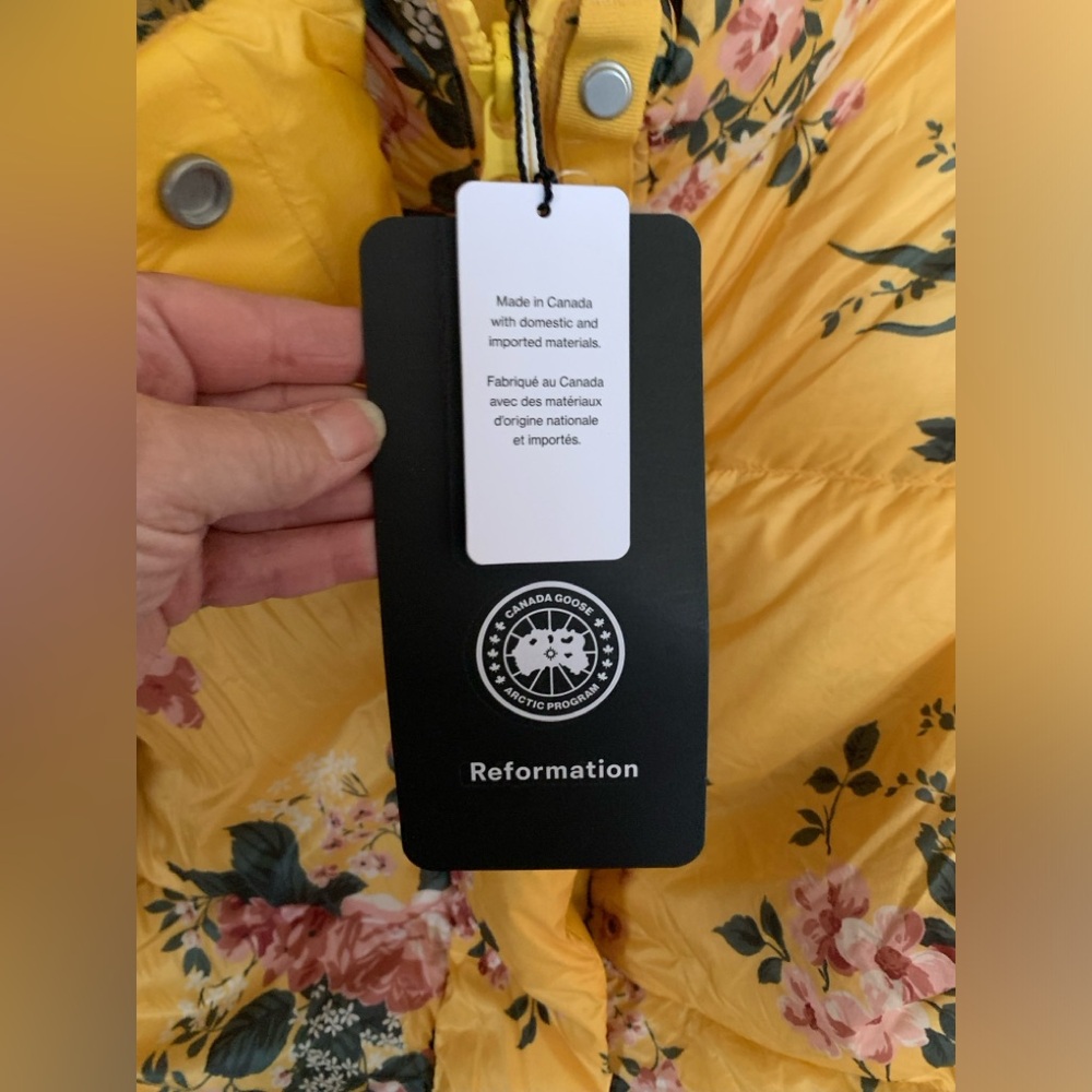 Canada Goose | Lorita Reversible Puffer Jacket - Picture 6 of 7